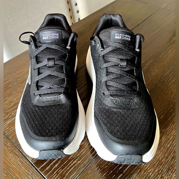 SKECHERS MAX CUSHIONING MESH LACE UP SNEAKERS ENDEAVOR SIZE 9.5 - Picture 6 of 13